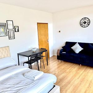 Central London Rooms Ec1V